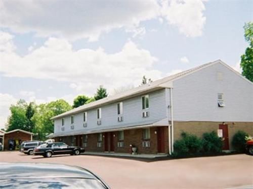 Knights Inn Center Valley Экстерьер фото